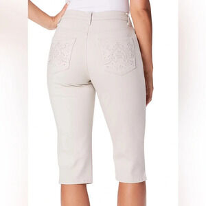 Women's Gloria Vanderbilt Amanda Skimmer Pants size 8